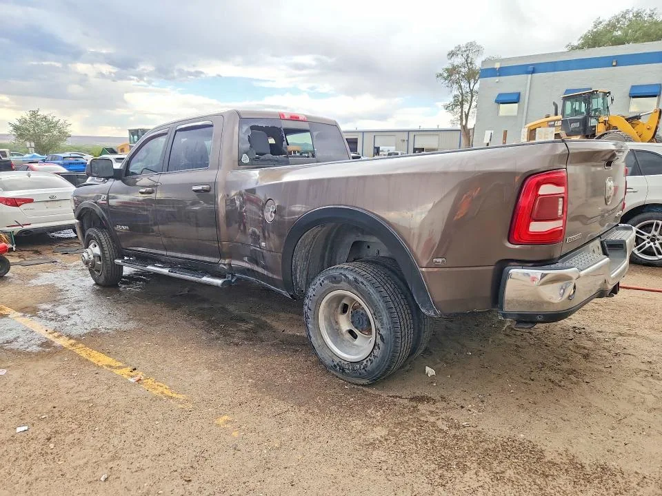 3C63RRHL4KG711230 — 2019 RAM 3500 photo 2