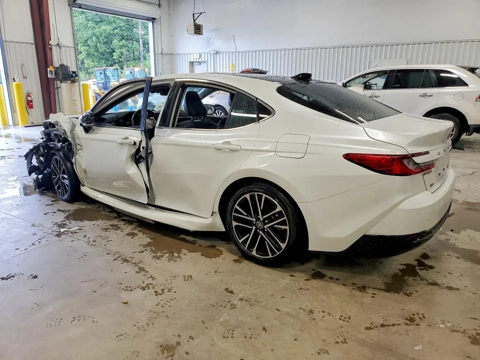 4T1DAACKXSU618757 — 2025 TOYOTA CAMRY photo 2