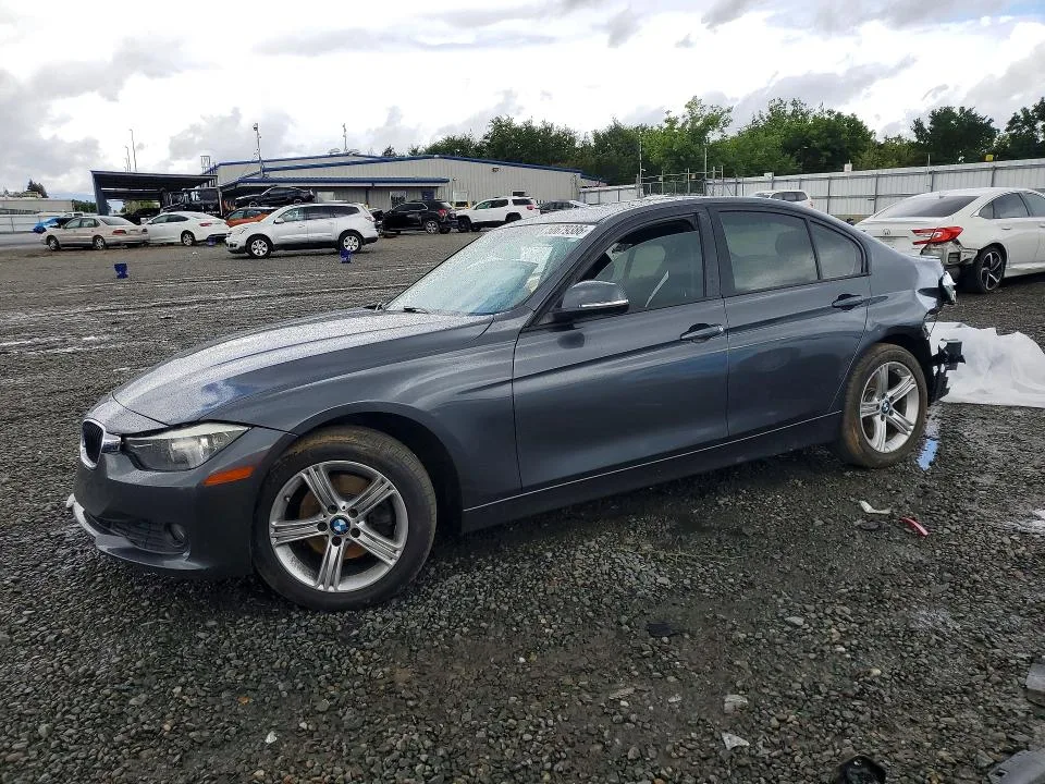 WBA3B1C55EK133267 — 2014 BMW 320