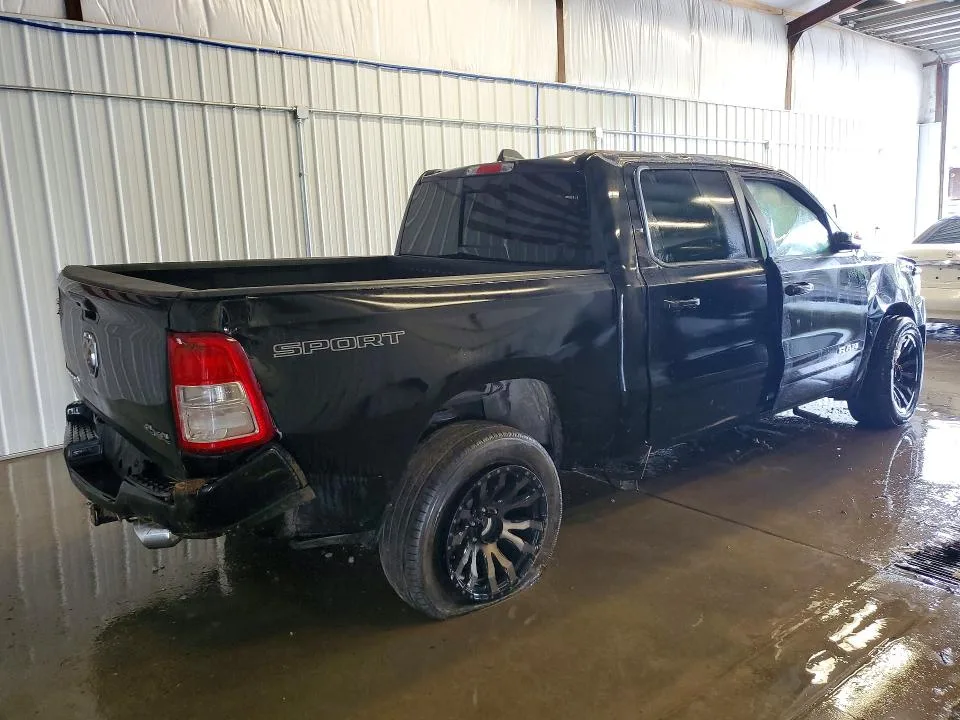 1C6SRFFT5NN391361 — 2022 RAM 1500 photo 3
