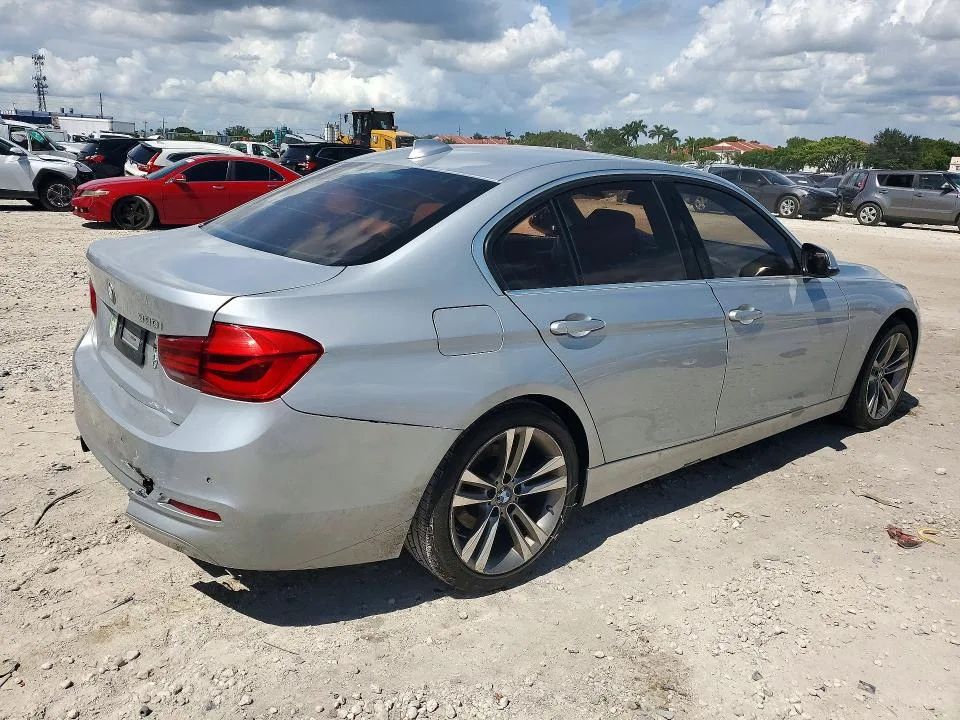 WBA8B9G35HNU53883 — 2017 BMW 330 photo 3