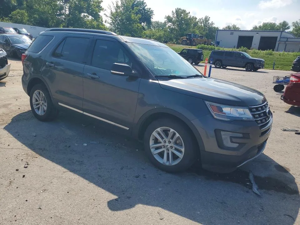 1FM5K7DH8HGC17707 — 2017 FORD EXPLORER photo 4