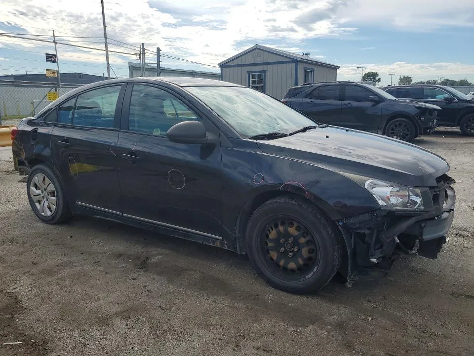 1G1PC5SH2G7184132 — 2016 CHEVROLET CRUZE LIMITED photo 4