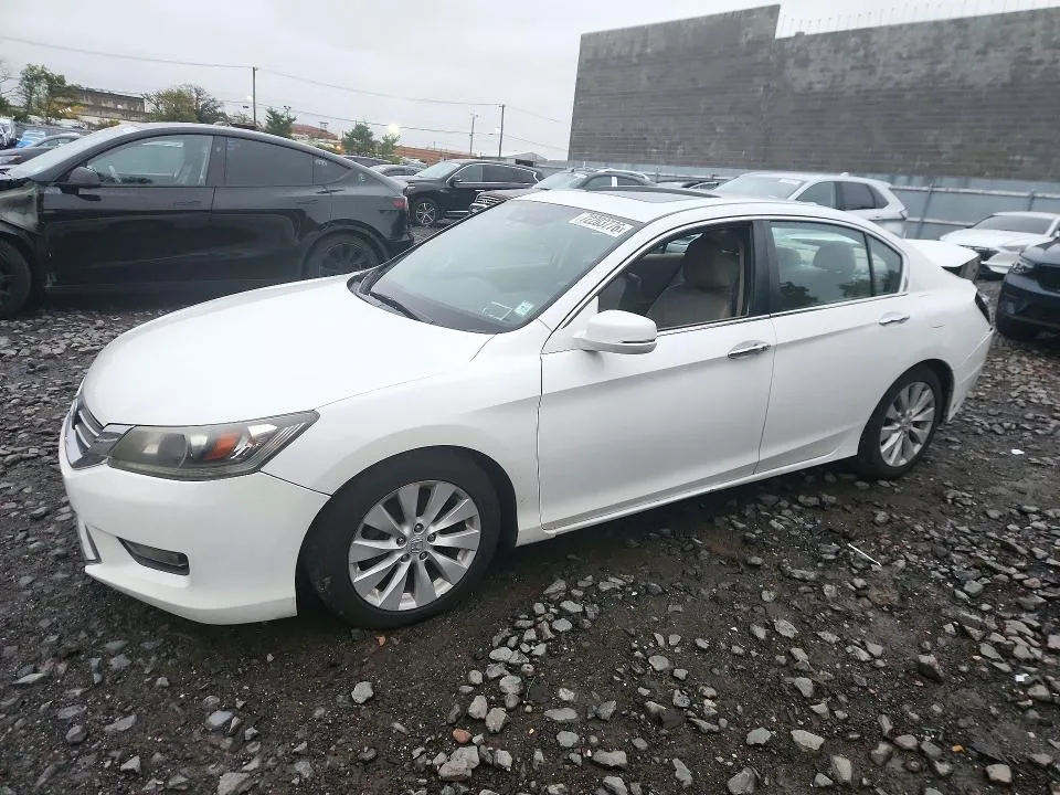 1HGCR2F86FA183498 — 2015 HONDA ACCORD