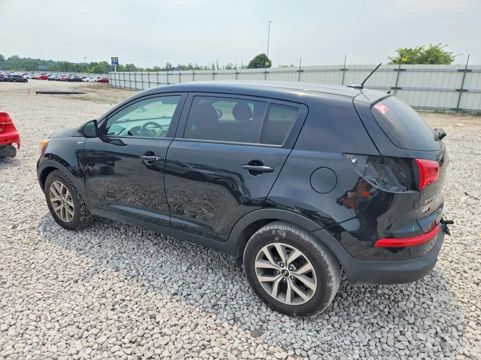 KNDPBCAC4G7879037 — 2016 KIA SPORTAGE photo 2