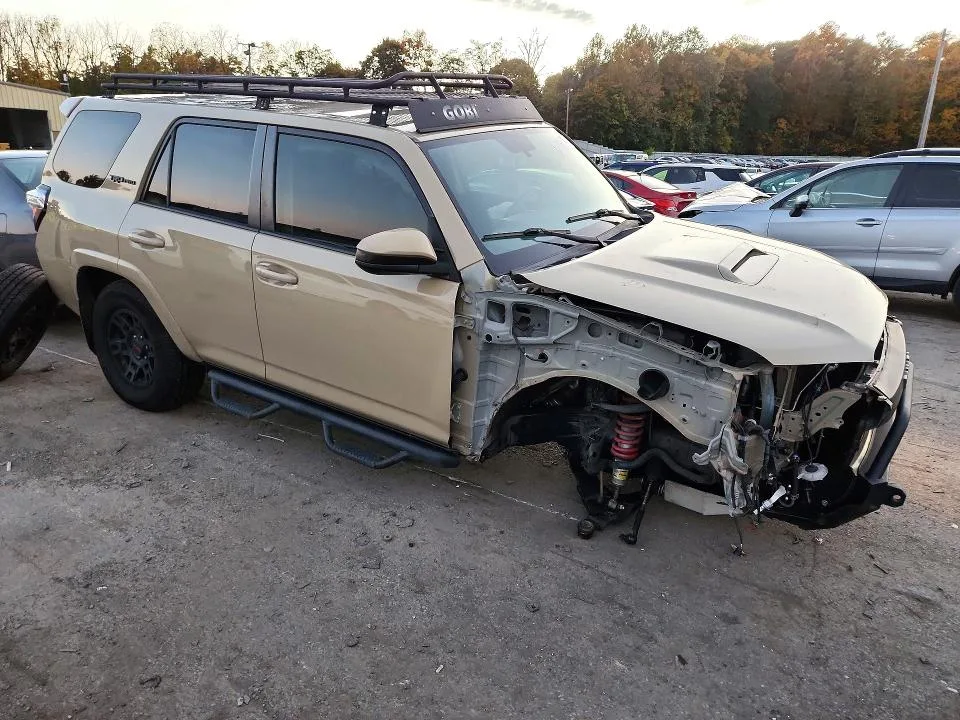 JTEBU5JR1G5301697 — 2016 TOYOTA 4RUNNER photo 4