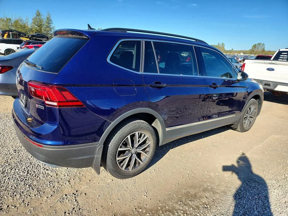 3VV2B7AX3MM012140 — 2021 VOLKSWAGEN TIGUAN photo 3