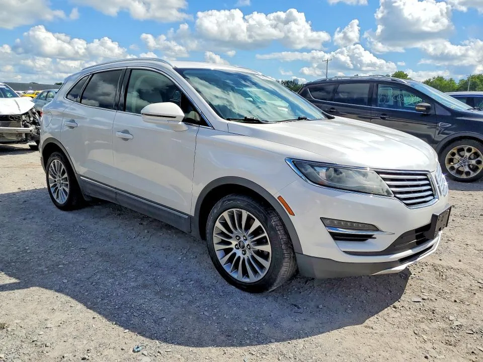 5LMCJ3D97HUL11619 — 2017 LINCOLN MKC photo 4