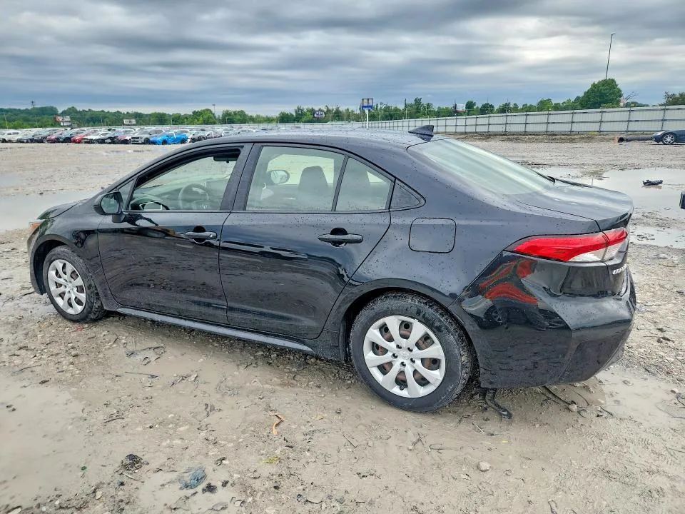 JTDEPMAE9MJ173891 — 2021 TOYOTA COROLLA photo 2