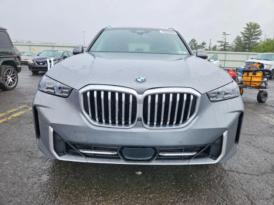 5UX23EU04R9V17963 — 2024 BMW X5 photo 5