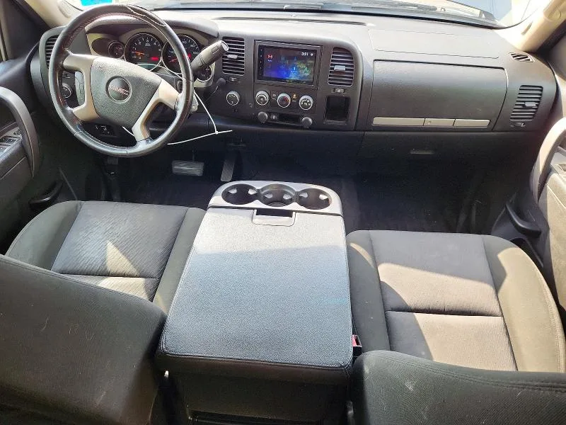 1GT120CG4CF221755 — 2012 GMC SIERRA photo 8