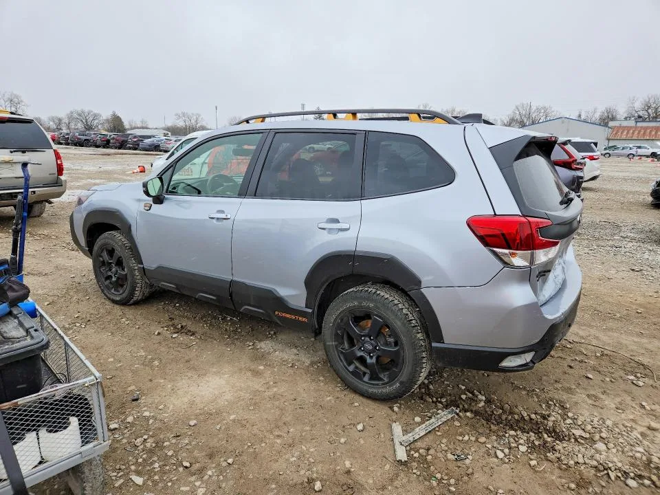 JF2SKAJC0RH450703 — 2024 SUBARU FORESTER photo 2