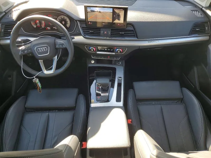 WA1EAAFY8R2050792 — 2024 AUDI Q5 photo 8