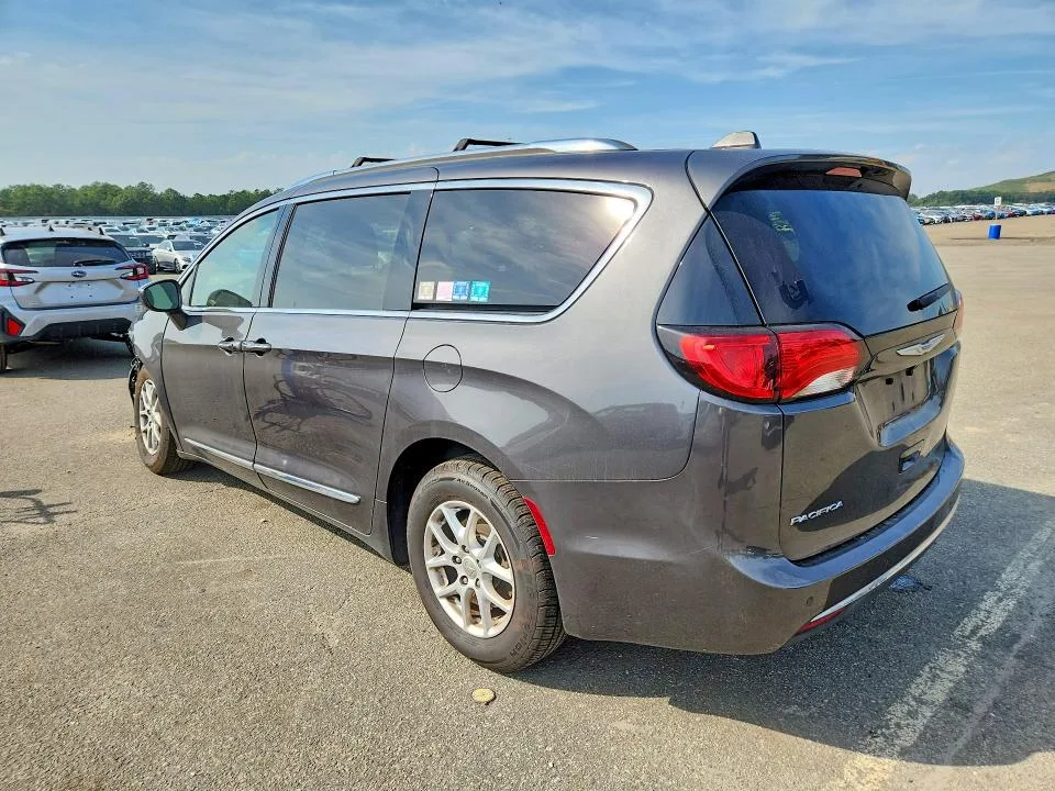 2C4RC1BG9LR113180 — 2020 CHRYSLER PACIFICA photo 2