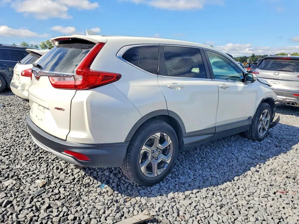2HKRW2H89HH631081 — 2017 HONDA CR-V photo 3