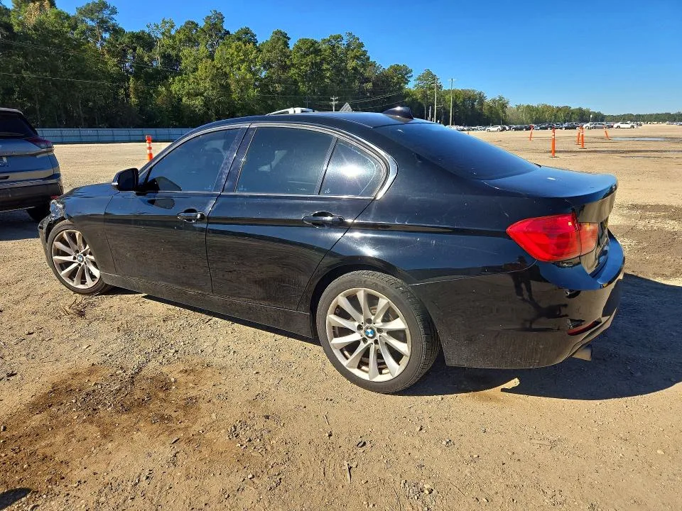 WBA3B1G57FNT63760 — 2015 BMW 320 photo 2