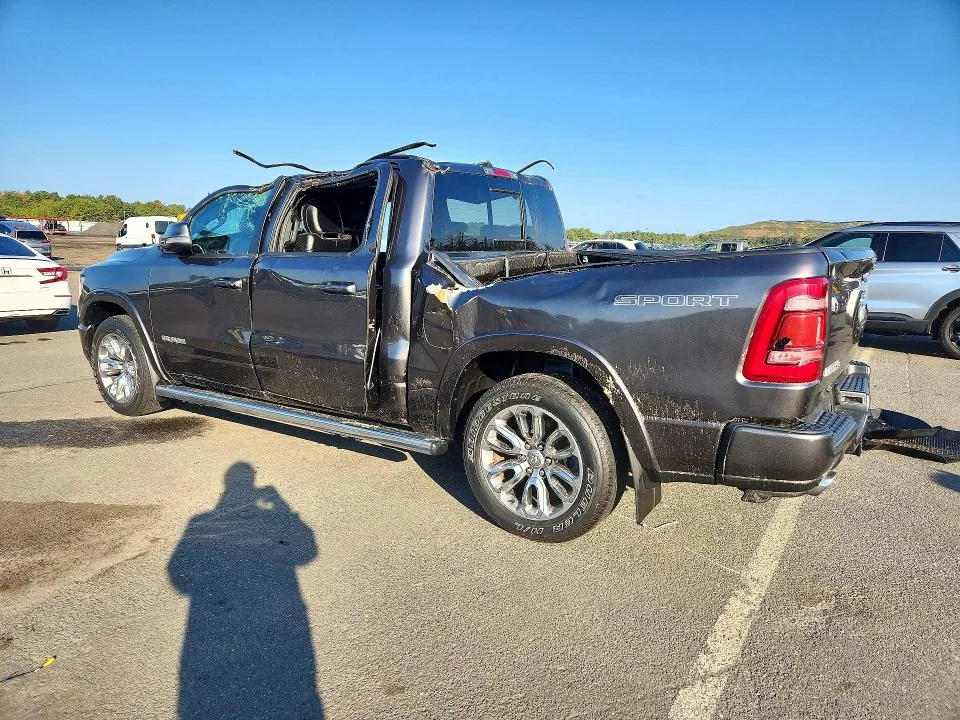 1C6SRFJT3LN324164 — 2020 RAM 1500 photo 2