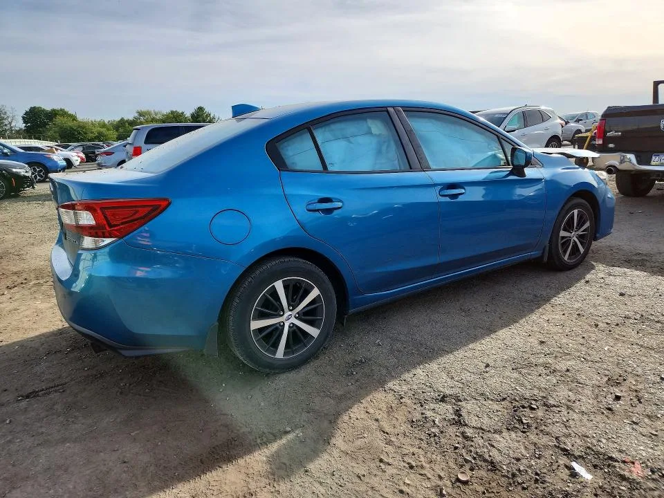 4S3GKAC68K3615881 — 2019 SUBARU IMPREZA photo 3