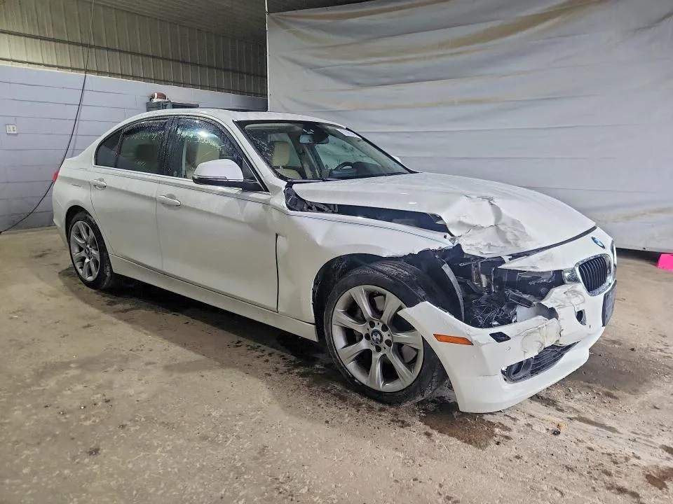 WBA3B9G55FNR92867 — 2015 BMW 335 photo 4