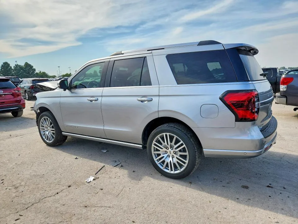 1FMJU1M80REA44011 — 2024 FORD EXPEDITION photo 2