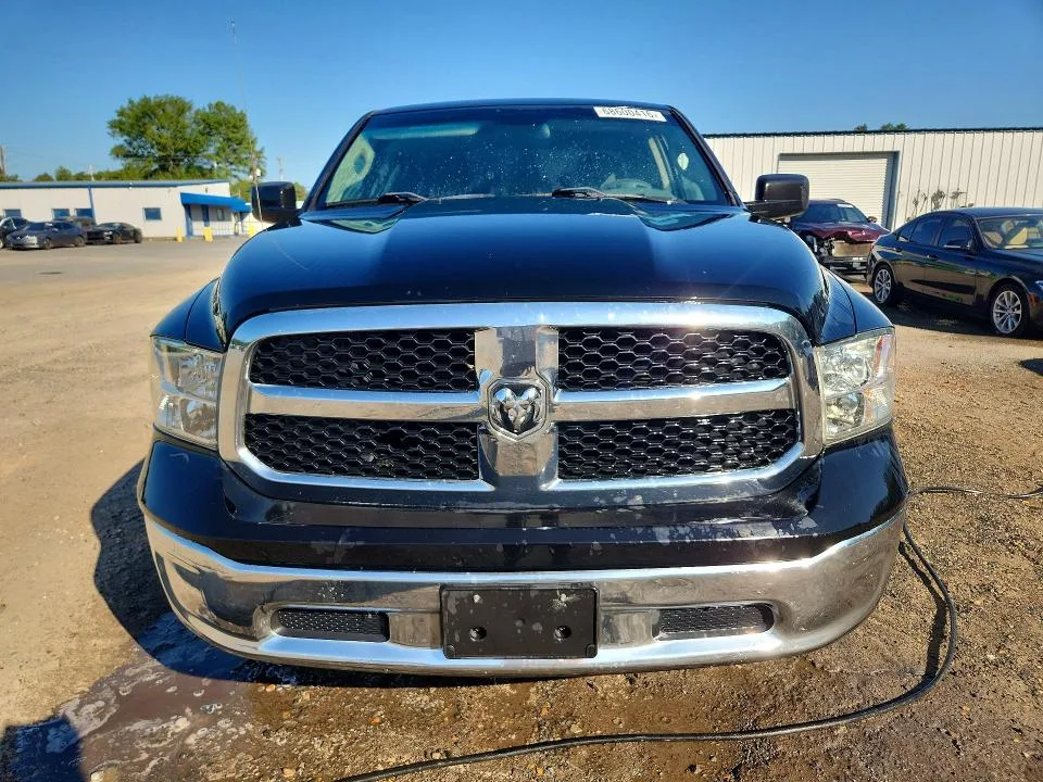 1C6RR6FG5KS630504 — 2019 RAM 1500 CLASSIC photo 5