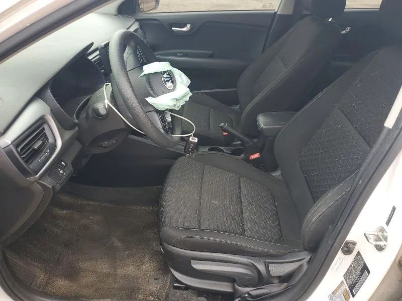 3KPA24AB9KE230524 — 2019 KIA RIO photo 7