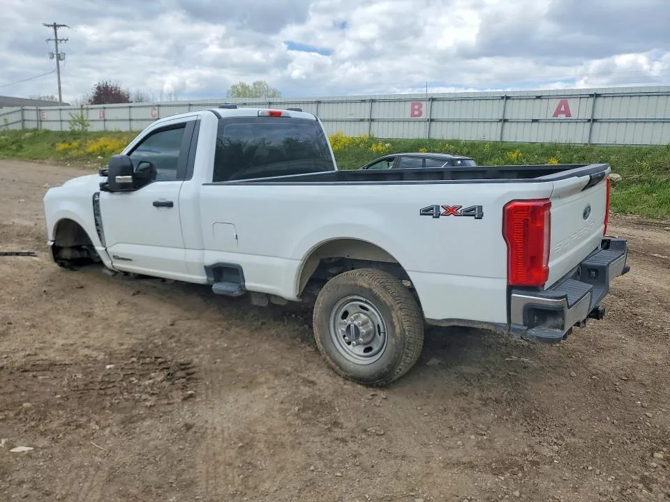 1FTRF3BT5SEE13004 — 2025 FORD F350 photo 2