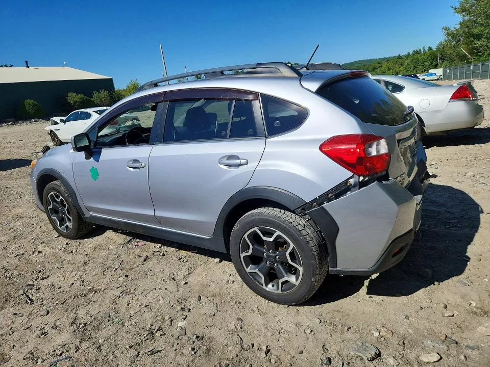 JF2GPACC9E8226635 — 2014 SUBARU XV CROSSTREK photo 2