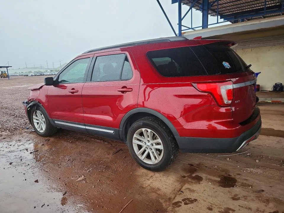 1FM5K7D88HGD55957 — 2017 FORD EXPLORER photo 2