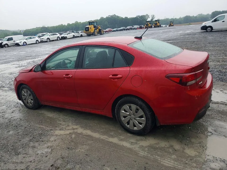 3KPA24AD8LE286568 — 2020 KIA RIO photo 2