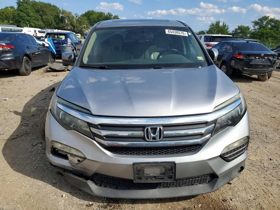 5FNYF5H54HB006136 — 2017 HONDA PILOT photo 5