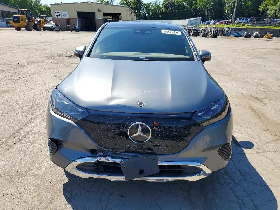 4JGDA5HB8EA409071 — 2026 MERCEDES-BENZ EQE SUV photo 5