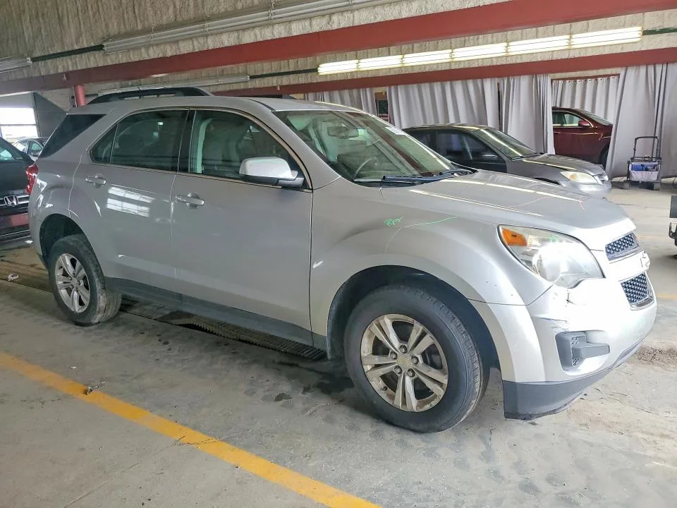 2GNFLFEK2F6186002 — 2015 CHEVROLET EQUINOX photo 4
