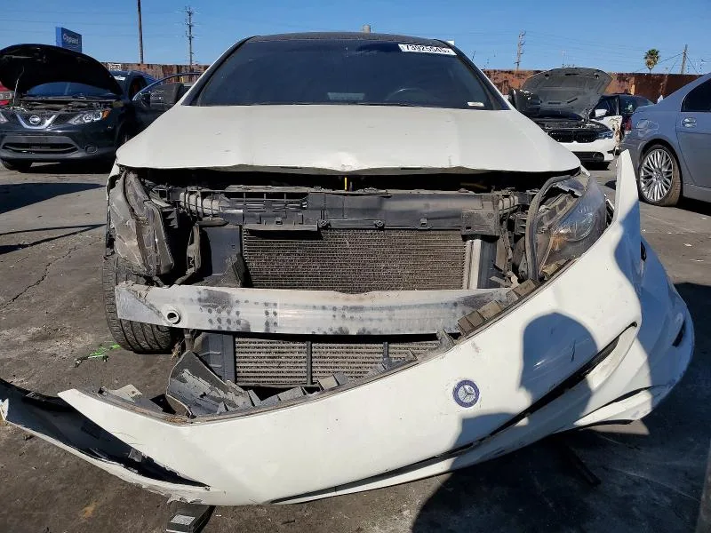 WDDSJ4EB5GN302636 — 2016 MERCEDES-BENZ CLA photo 5