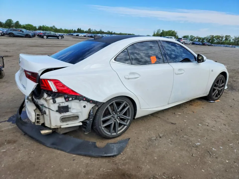 JTHCF1D28E5007476 — 2014 LEXUS IS photo 3