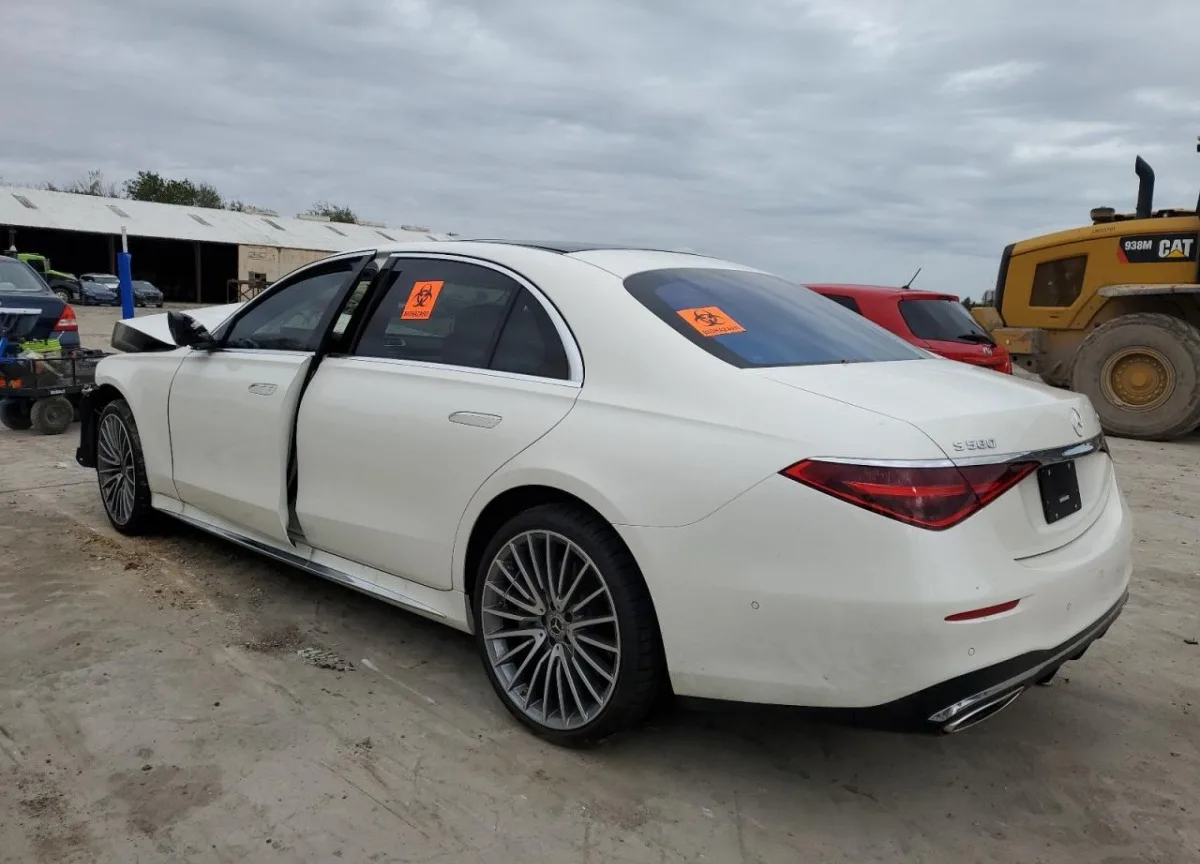 W1K6G7GB5PA235204 — 2023 MERCEDES-BENZ S-Class photo 3
