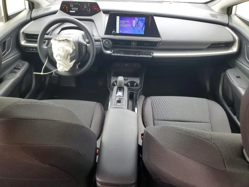 JTDACAAU1R3044622 — 2024 TOYOTA PRIUS photo 8