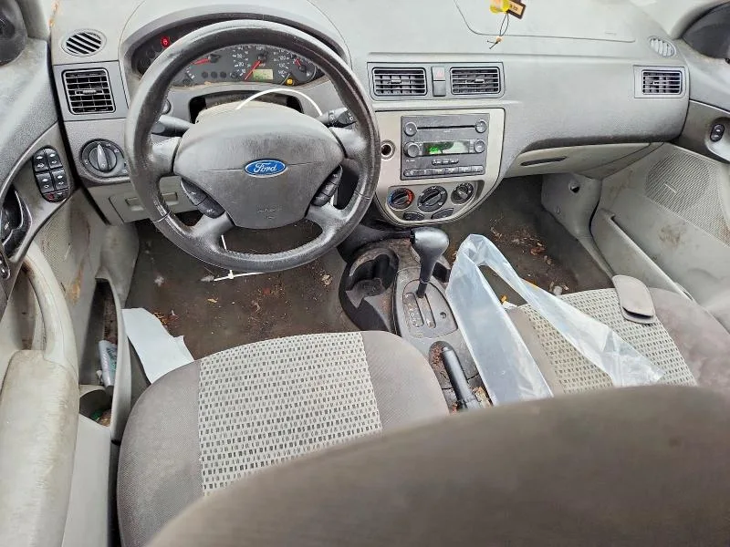 1FAHP34N77W171718 — 2007 FORD FOCUS photo 8