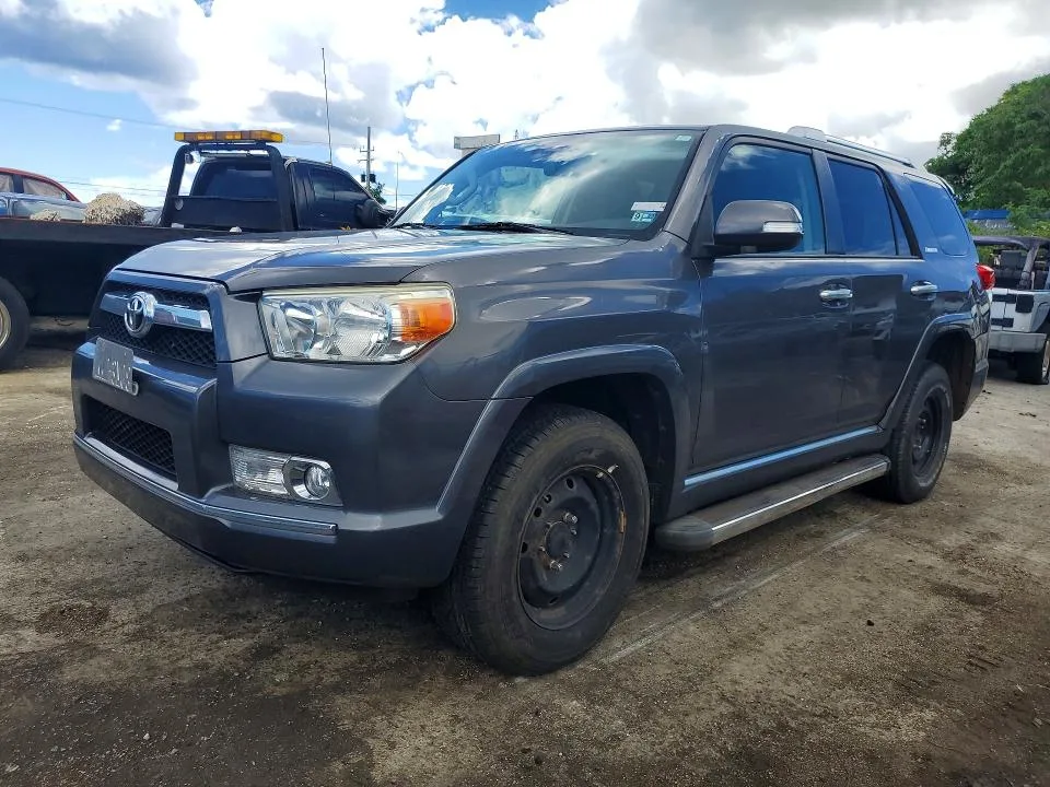 JTEBU5JR5B5052328 — 2011 TOYOTA 4RUNNER photo 1