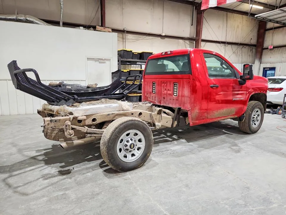 1GC3KLE70TF101362 — 2026 CHEVROLET SILVERADO photo 3