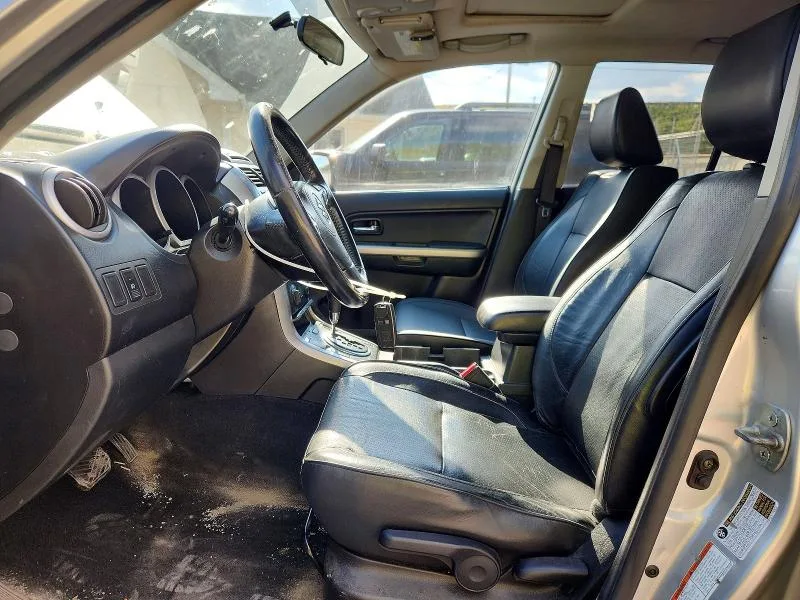 JS3TD0D71B4100243 — 2011 SUZUKI GRAND VITARA photo 7