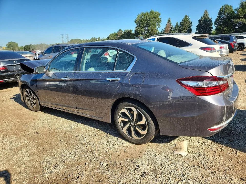 1HGCR2F88HA049711 — 2017 HONDA ACCORD photo 2