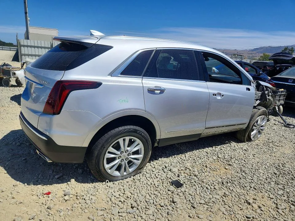 1GYKNAR43LZ223777 — 2020 CADILLAC XT5 photo 3