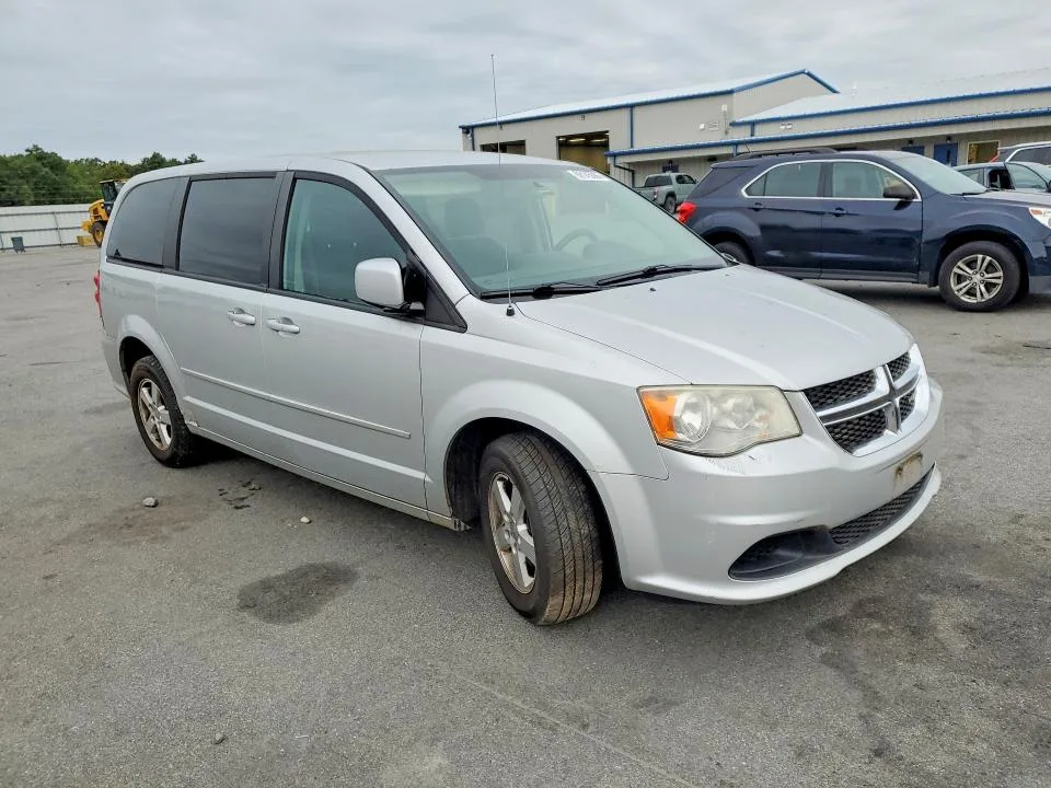 2D4RN3DG4BR630066 — 2011 DODGE GRAND CARAVAN photo 4