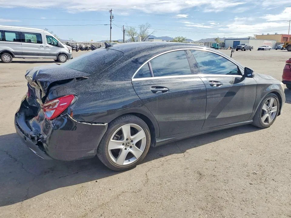 WDDSJ4EB8JN528323 — 2018 MERCEDES-BENZ CLA photo 3