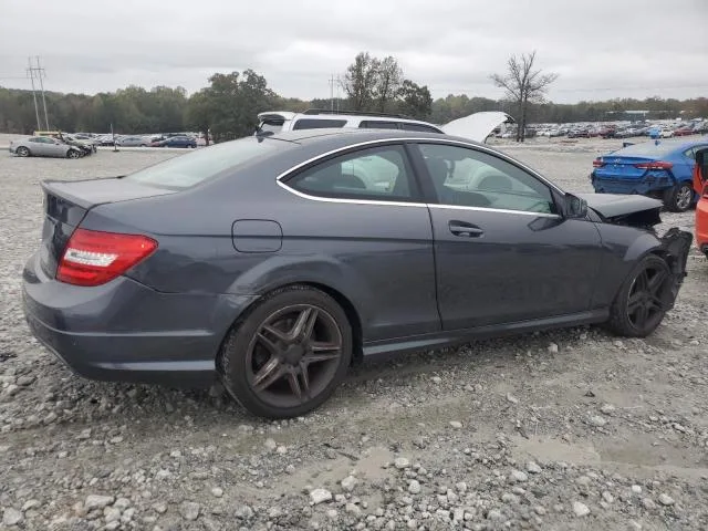 WDDGJ4HB6DF972977 — 2013 MERCEDES-BENZ C photo 3