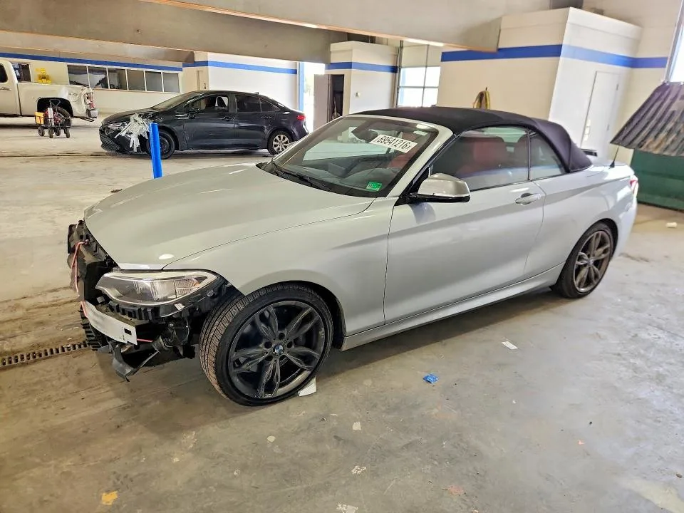 WBA1M5C51GV769257 — 2016 BMW M235XI photo 1