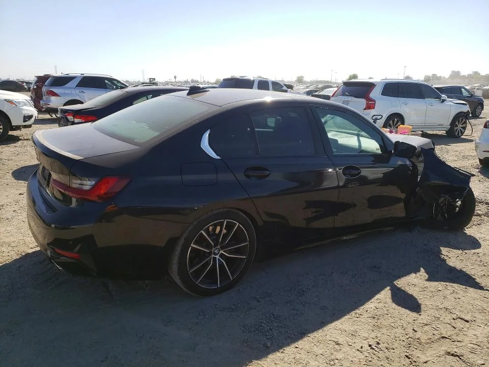 3MW5P7J00N8C63284 — 2022 BMW 330E photo 3