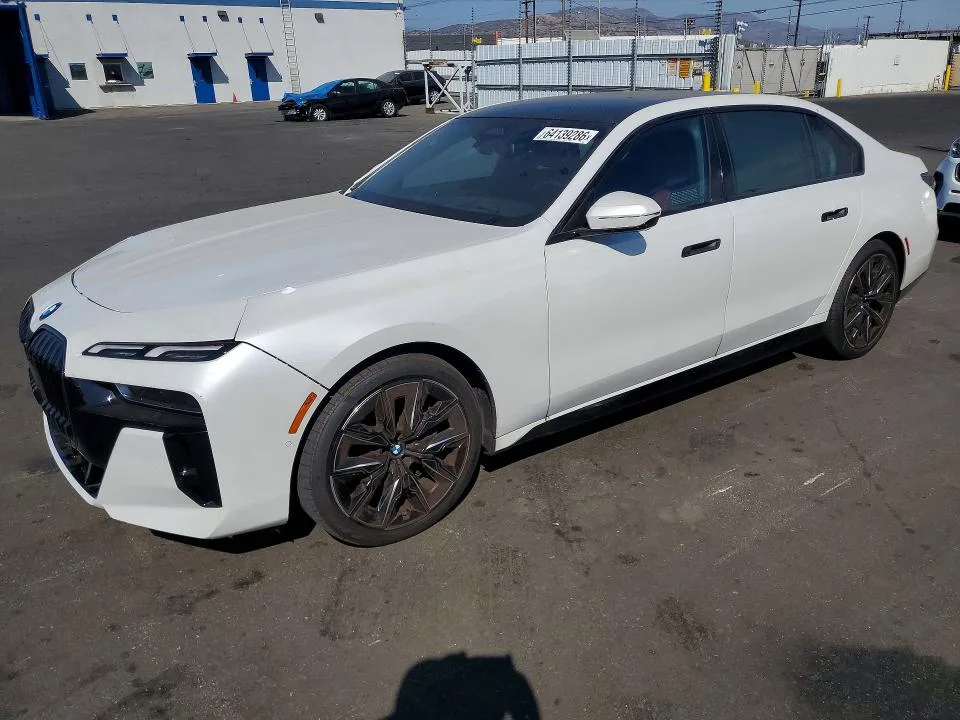 WBA23EH08SCU84676 — 2025 BMW 740