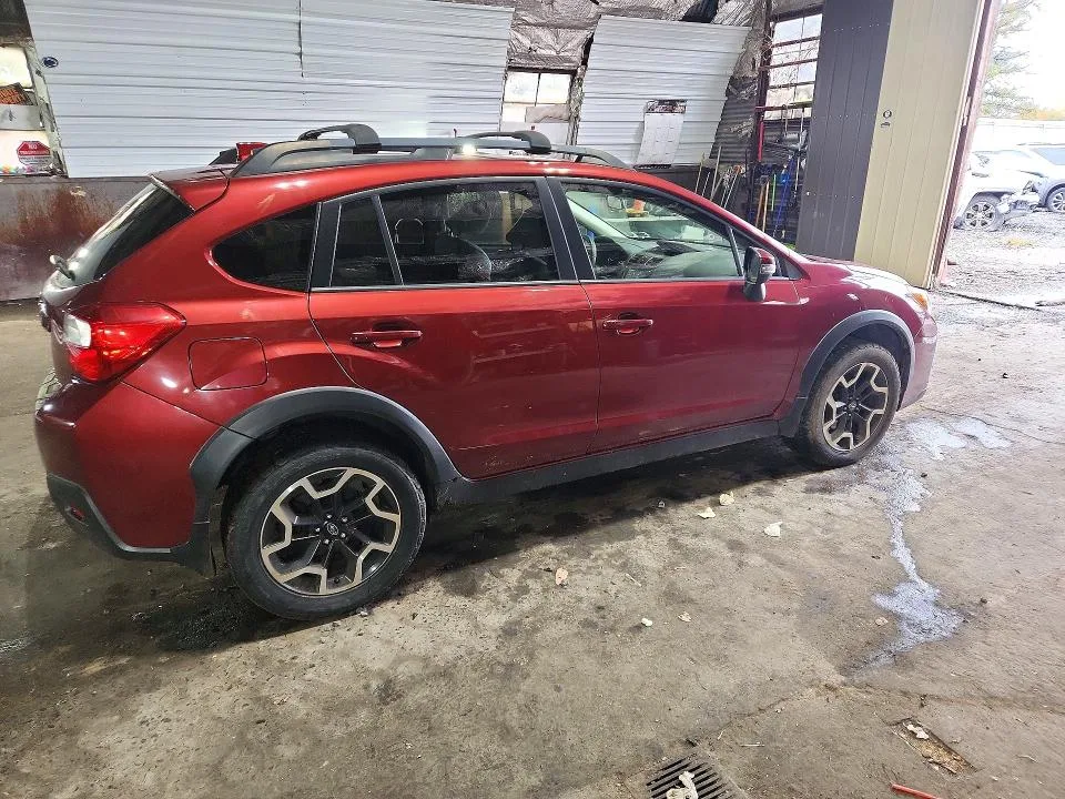 JF2GPALC1G8227281 — 2016 SUBARU CROSSTREK photo 3